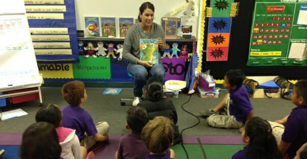 Aprendiendo en Dos Idiomas en Voices College-Bound Language Academy
